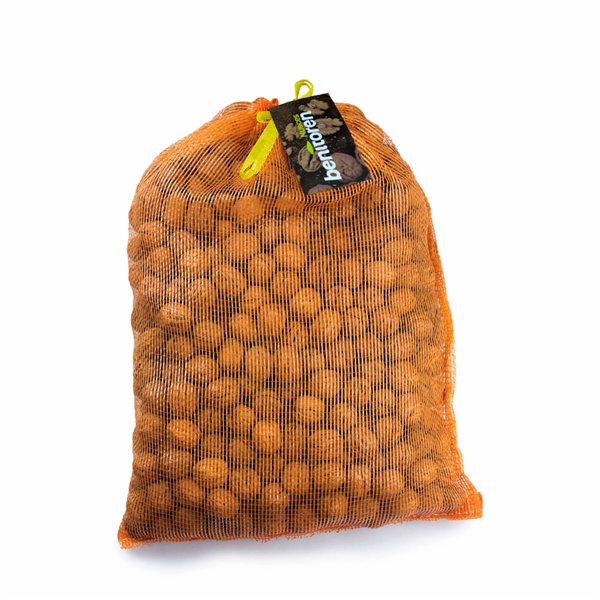 Nueces con cáscara-trasera