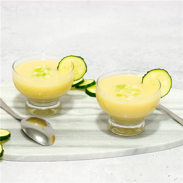 Pack of 6 Cold Cucumber and Apple Creams, 2400ml-lateral