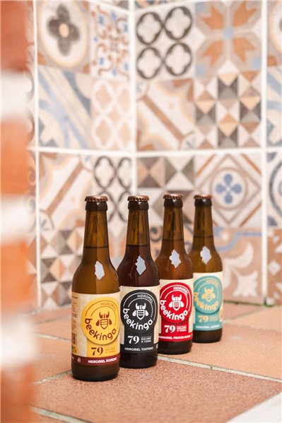 Pack Degustación Hidromiel Beekinga - 12 Botellines 33cl-lateral