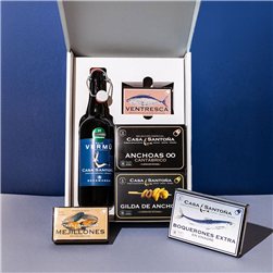 La traducción de "Pack Momento Vermú" al alemán sería "Pack Moment Vermut".