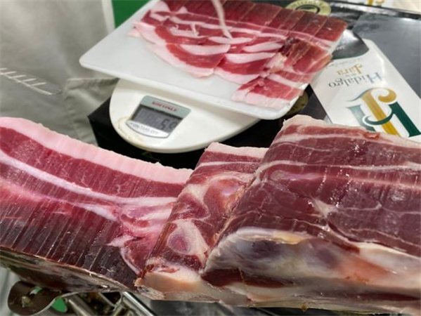 Paleta de cebo de campo 100% Ibérico con DOP Los Pedroches en sobres (brida verde)-detalle