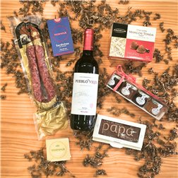 La traducción de "Papá de Pueblo Viejo" al francés es "Papa de Pueblo Viejo". Sin embargo, si "Pueblo Viejo" es un nombre propio, se mantendría igual. Si necesitas una traducción diferente o más contexto, házmelo saber.