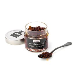 La traducción al francés de "Pipes i carasses 'Tomachaf'" sería "Pipes et carasses 'Tomachaf'".