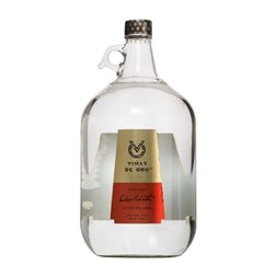 Pisco Viñas de Oro Quebranta Botella Especial 4,5 L