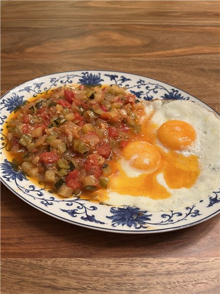 Navarra Vegetable Stew in a Can: 400g of Authentic Flavor-izquierda
