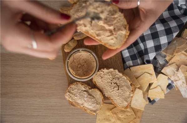 Sardellenpudding 110g.-lateral