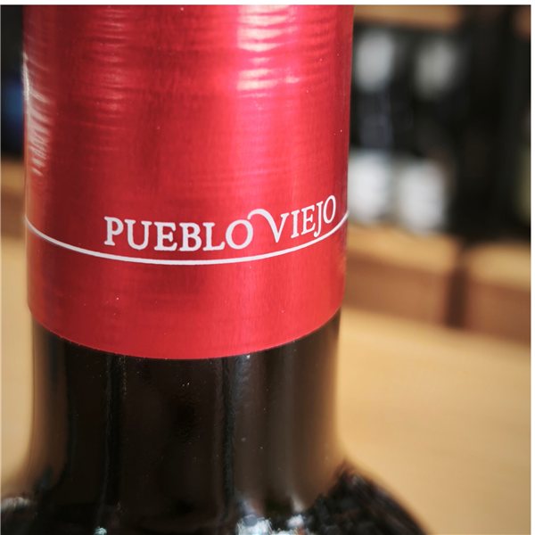 Pueblo Viejo crianza-trasera