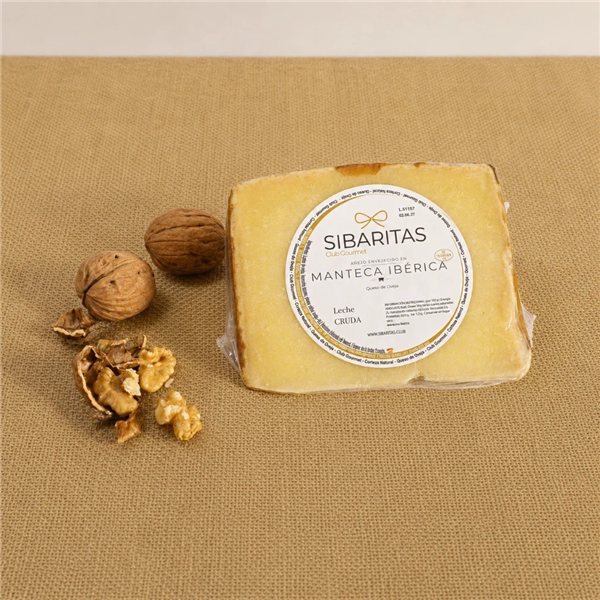 Queso añejo en manteca-trasera