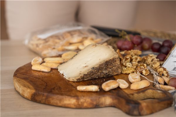 Queso de Cabra Madurado con Leche Cruda 210g-detalle