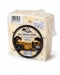 Sheep Cheese with Truffles – Bici Dehesa Negra