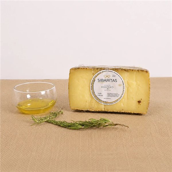 Queso de oveja curado con romero-lateral