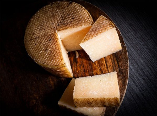 Hontanar Aged Cheese-izquierda