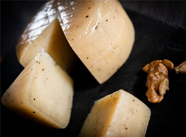 Trüffelkäse La Val-izquierda