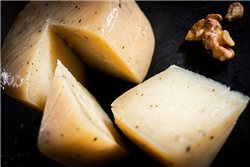 Queso La Val Trufado