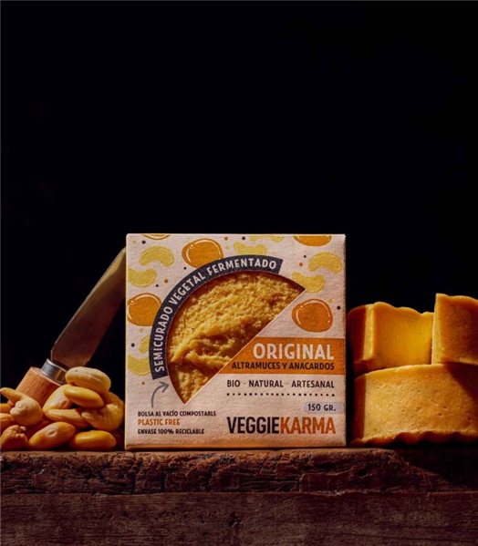 Semi-Cured Fermented Cheese "Original", Veggie Karma-detalle