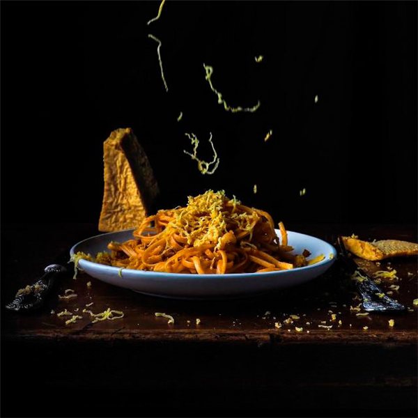 Queso semicurado Vegano Karmesano, Veggie Karma-izquierda