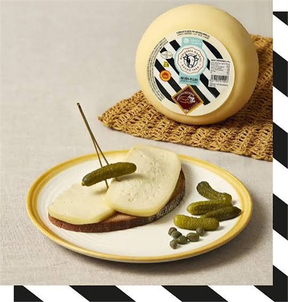 Fromage Tetilla de Galice-lateral