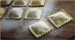 Ravioloni de Gorgonzola D.O.P. y pera – caja 3 kg