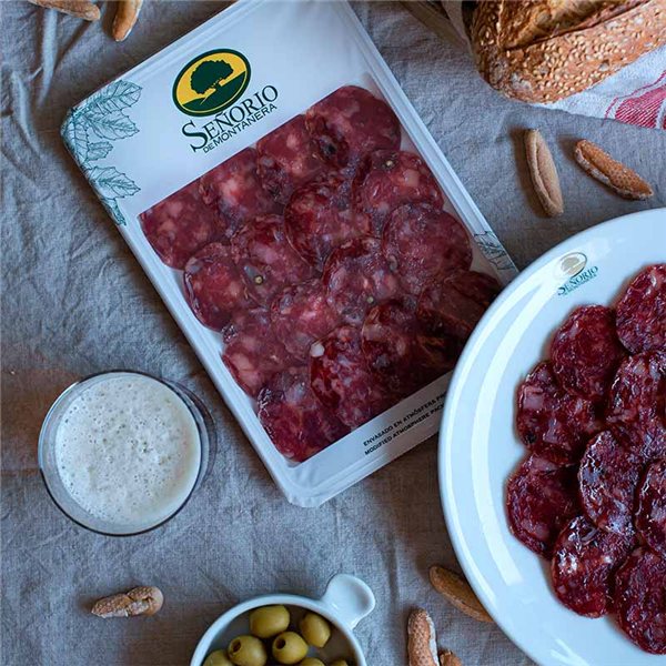 Salchichon de bellota 100% ibérico, loncheado Señorío de Montanera-izquierda