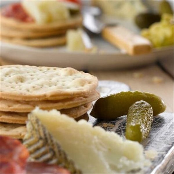 STAG PARMESAN & GARLIC WATER BISCUITS 150 G-detalle