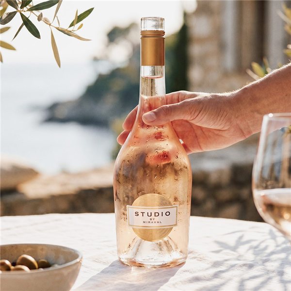 Studio By Miraval Rosé 2025-detalle