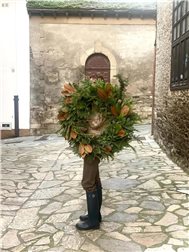 Taller de coronas navideñas con Maslarala