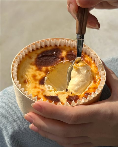 Tarta de queso Labadia-izquierda