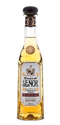 'Tequila Reserva del Señor Añejo' translates to 'Tequila Reserva del Señor Añejo' in English.