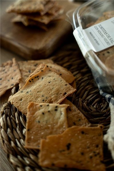 Tortitas de Sal con Sésamo Negro 170g-lateral