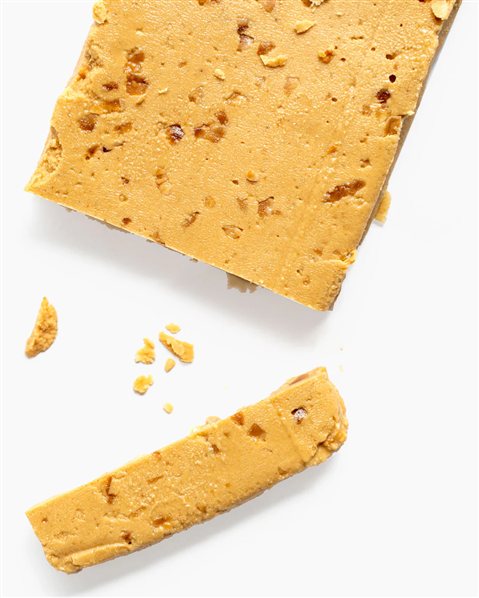 Turrón de Jijona Coloma García Classic 500 g | Almendra y Miel de Azahar-detalle