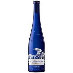 Albariño wine from Mar de Frades 2022