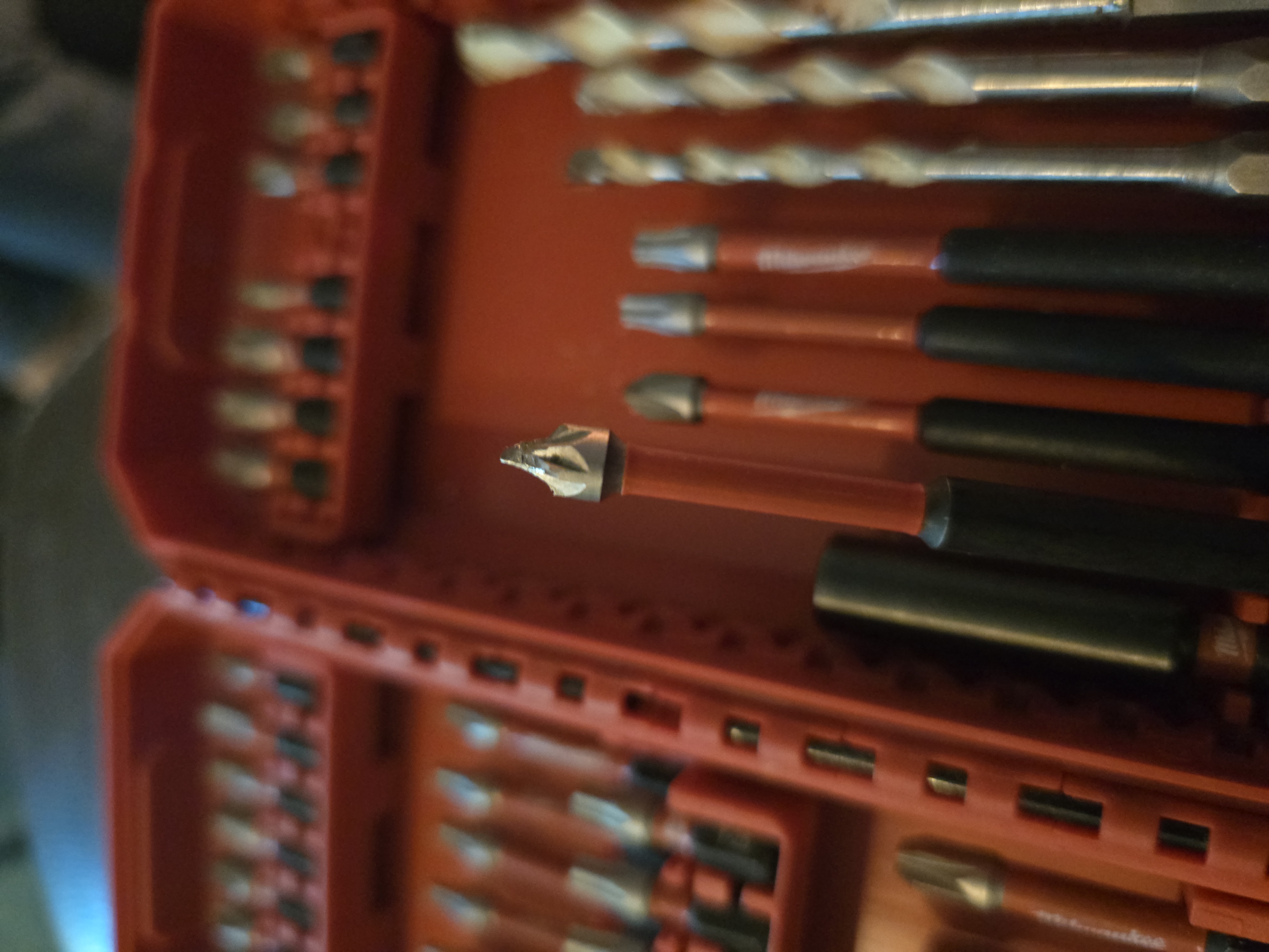 Milwaukee 4002395385454 Embout De Vissage Pour Visseuses à | WhichOne