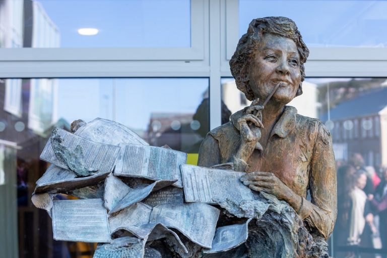 Statue of pioneering Welsh writer and feminist icon Elaine Morgan unveiled