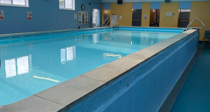 Swimming Pool gallery image 1