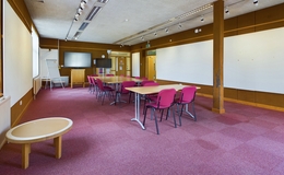 Photograph of Meeting Room 1, Droitwich Library