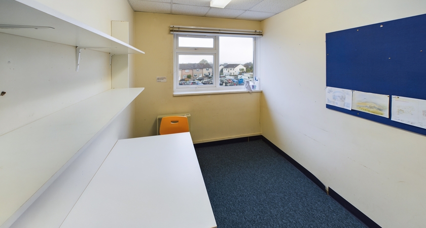 Upstairs Office 2 gallery image 0