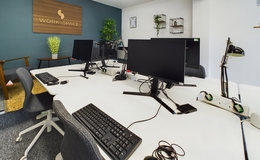 Photograph of Hot Desk 2, Teignmouth Library