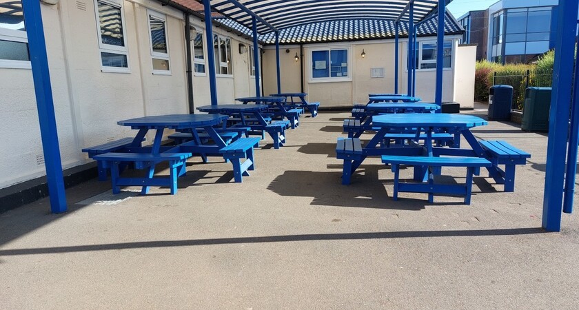 Outdoor Seating Area gallery image 0