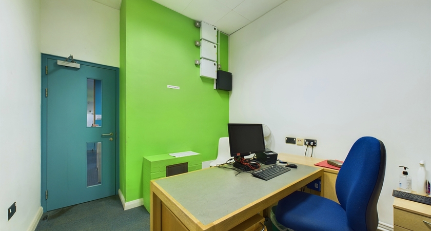 Small Meeting Room gallery image 1