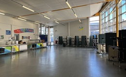 Photograph of Hall - Dining, King Edward VII School