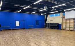 Photograph of Main Hall Oak, Lillington Primary School