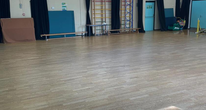 Main Hall Oak gallery image 2