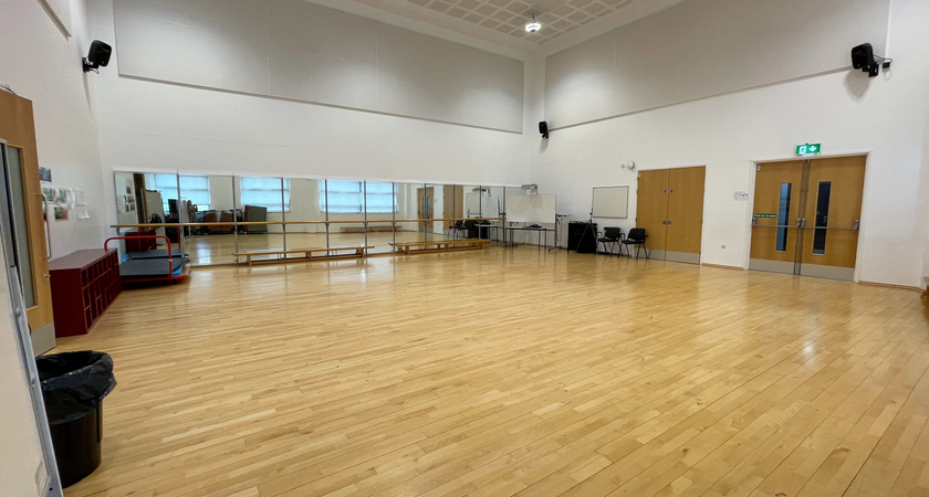 Studio - Drama gallery image 0