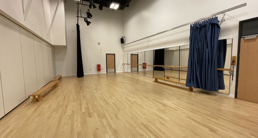 Studio - Drama gallery image 0