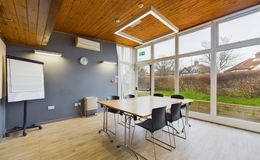 Photograph of Meeting Room (YE), Yeading Library