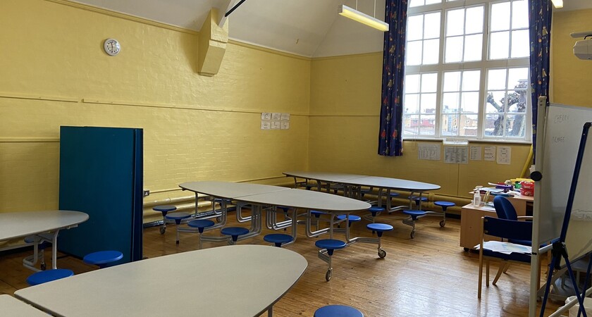Hall - Dining - KS2 gallery image 0