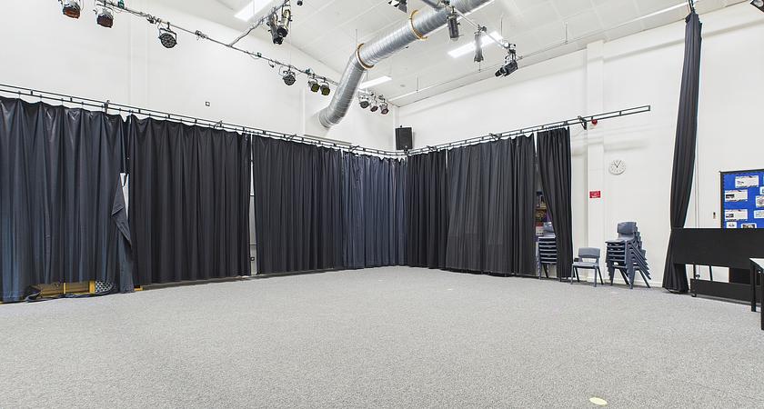 Abbey Park - Studio - Drama gallery image 0