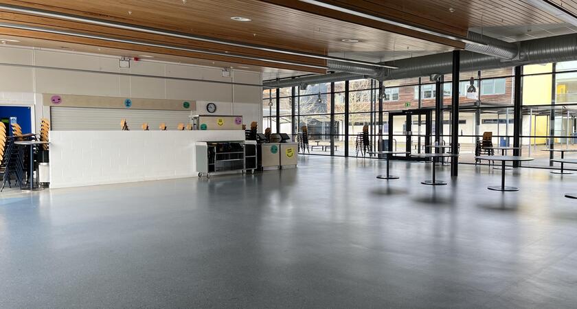 Hall - Dining gallery image 0
