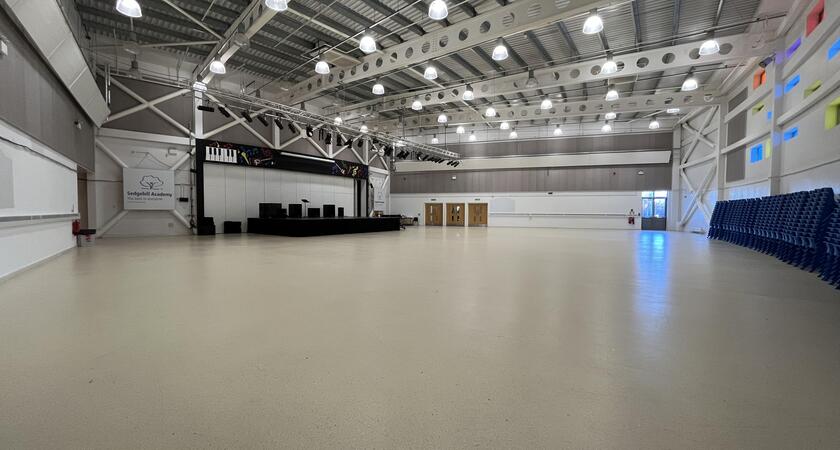 Hall - Main/Theatre - A021 gallery image 0