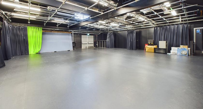 Large TV and Film Studio gallery image 0